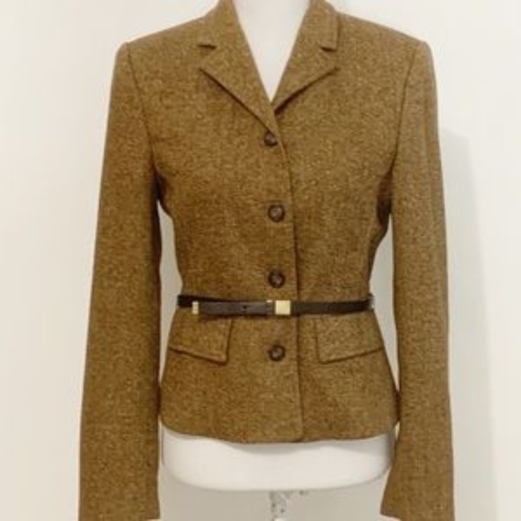 Beautiful brand new tweed jacket with belt - Picture 1 of 1